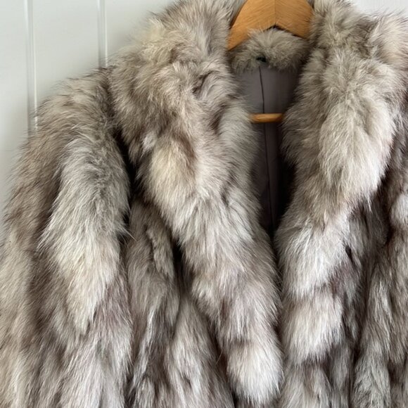 Fox Fur Coat - Picture 3 of 7